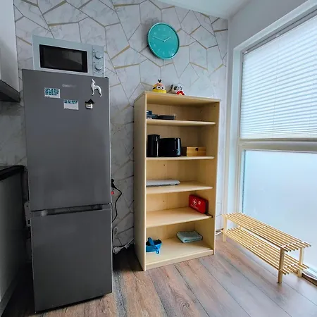 Modern Cozy Apartment, Neighborhood, Good Connectivity