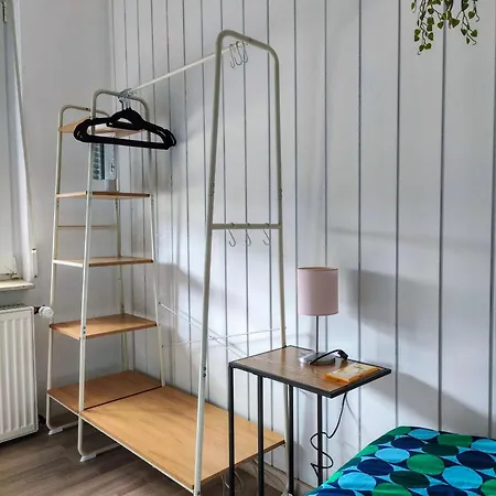 アパート Modern Cozy Apartment, Neighborhood, Good Connectivity ドゥイスブルグ