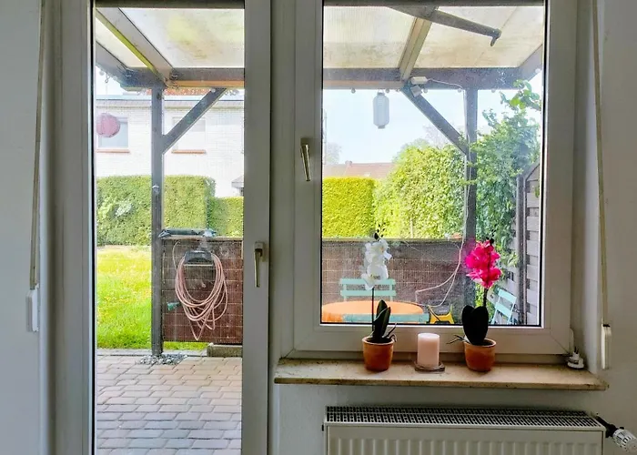 Modern Cozy Apartment, Neighborhood, Good Connectivity