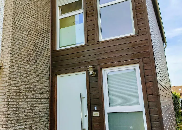 Modern Cozy Apartment, Neighborhood, Good Connectivity Lejlighed